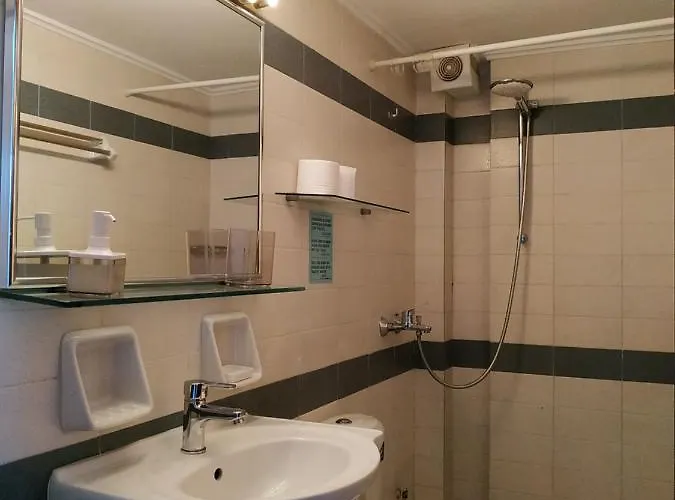 Fetsis * Agios Nikitas